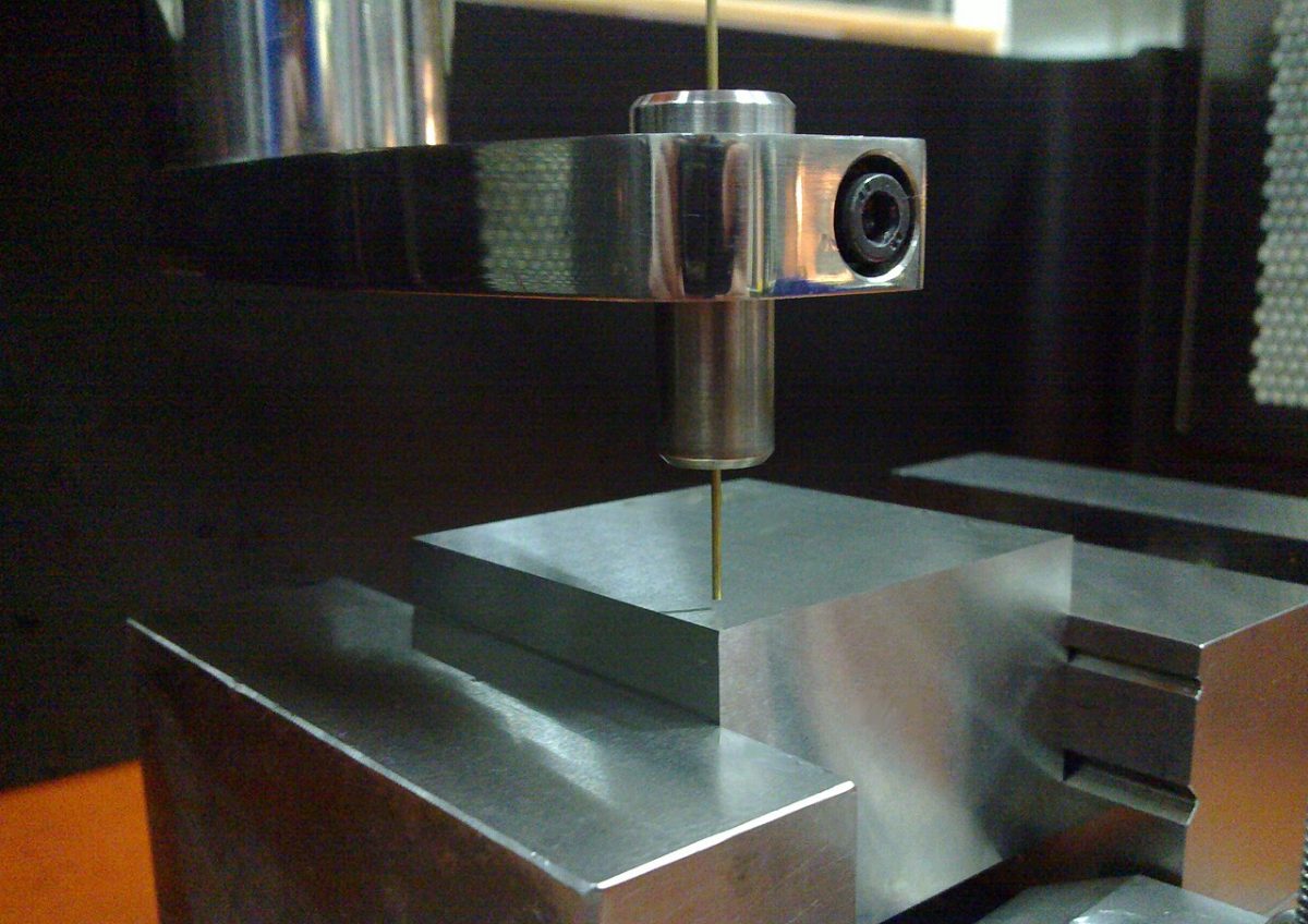 Wire EDM vs Sinker EDM: Spark Erosion for Hard Metals and Sharp Corners