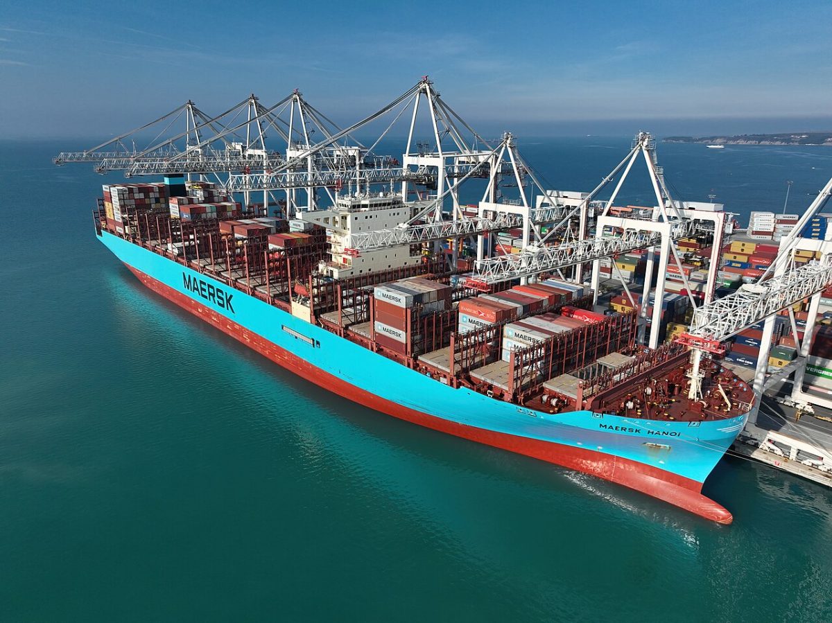 Incoterms for Manufactured Parts: EXW vs FOB vs DDP